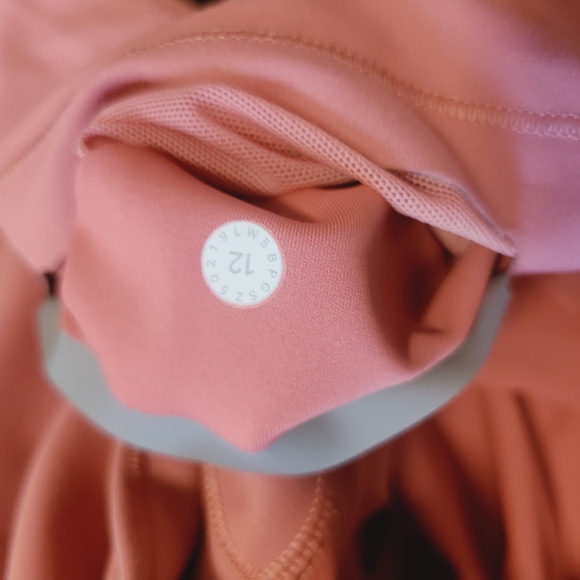 Lululemon Pink In Movement 7/8 Tight *Everlux 25" - Picture 8 of 8